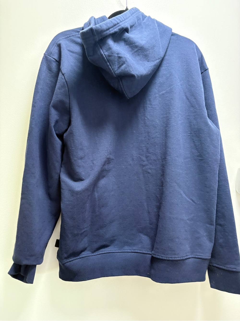 Patagonia Navy Pullover Hoodie with Multicolor Logo - large outdoor Cabincore - Picture 2 of 5